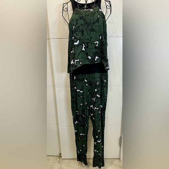 Ella Moss Jungle Floral jumpsuit NWT - Picture 10 of 13